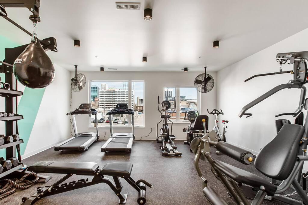 Brand New Gorgeous 1Br Apartment I Gym + Free Park Колумбус Экстерьер фото
